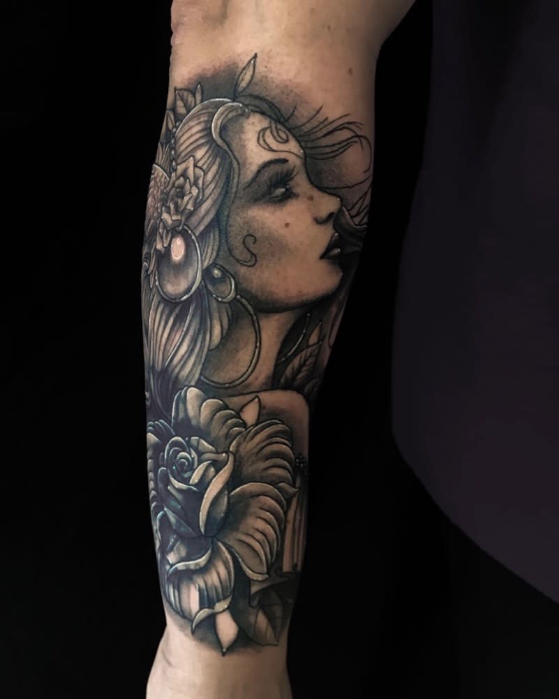 blackwork gypsy rose tattoos san_luca_tattoo_lounge