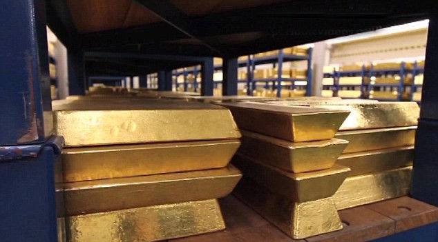 Admire the UK's gold vault photo 5