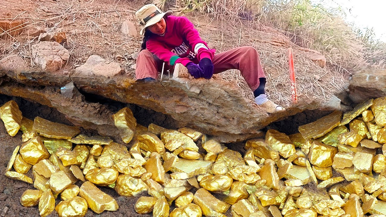 wow wow amazing day! gold miner found a lot of gold treasure under stone million years - YouTube