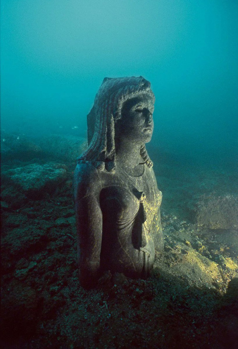 underwater sculptures