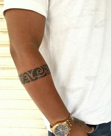 Simple Armband Tattoo