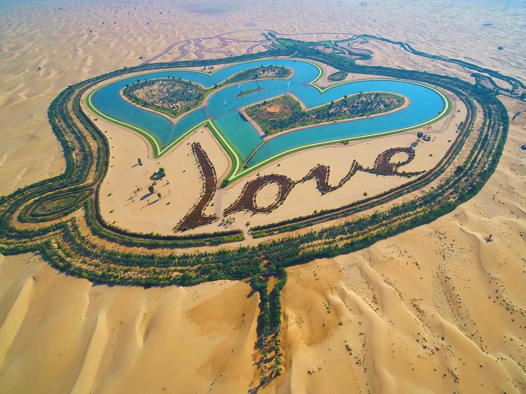 "amor-lago-dubai.jpg