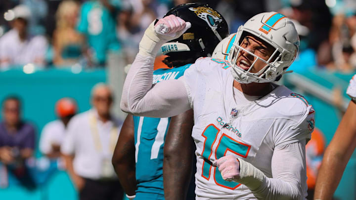 Miami Dolphins OLB Jaelan Phillips Makes Impact in Return