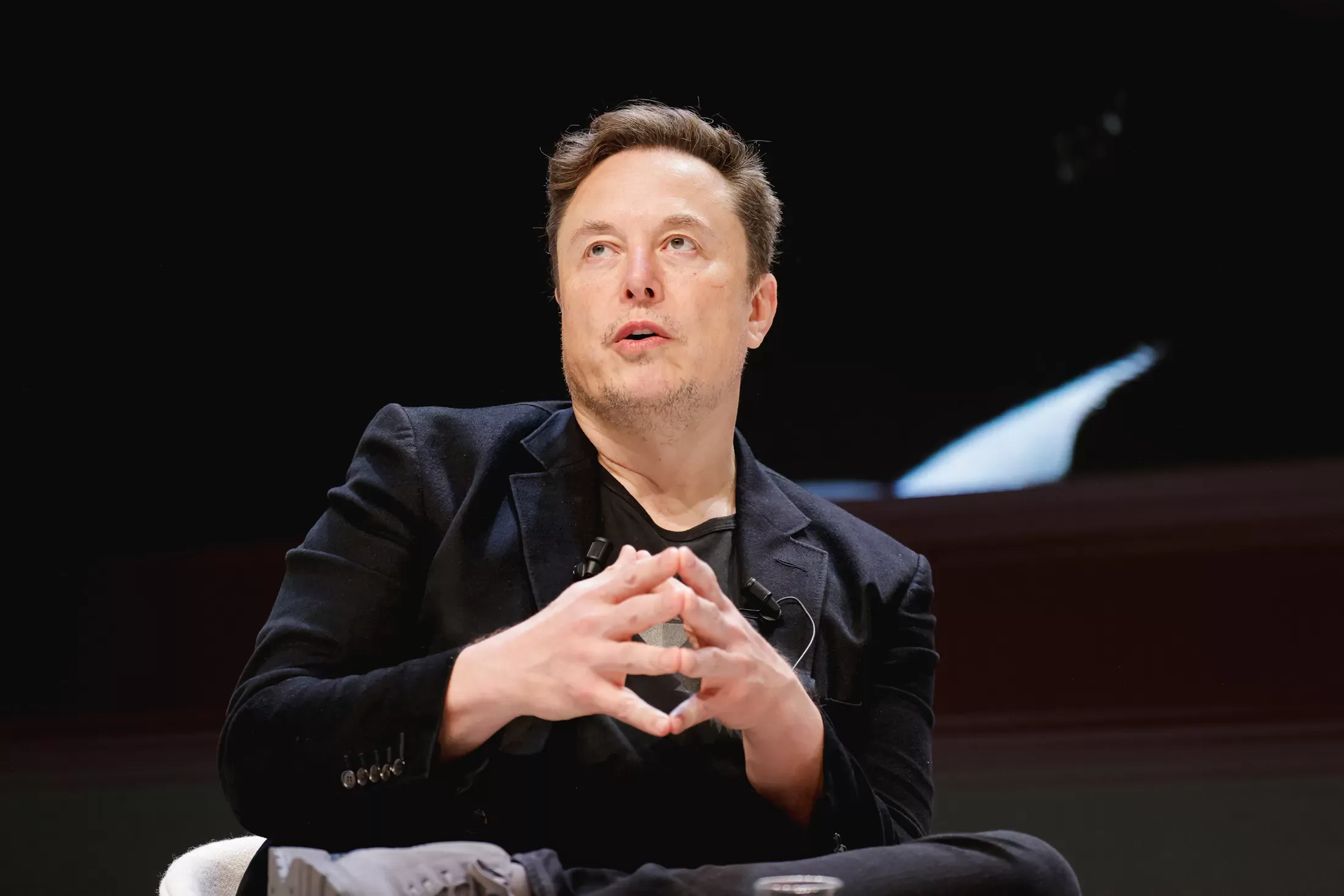 Elon Musk Backs Tucker Carlson In Anti-Wokeness Campaign: “We Need More Journalists Like Tucker, Less Journalists Like Maddow!