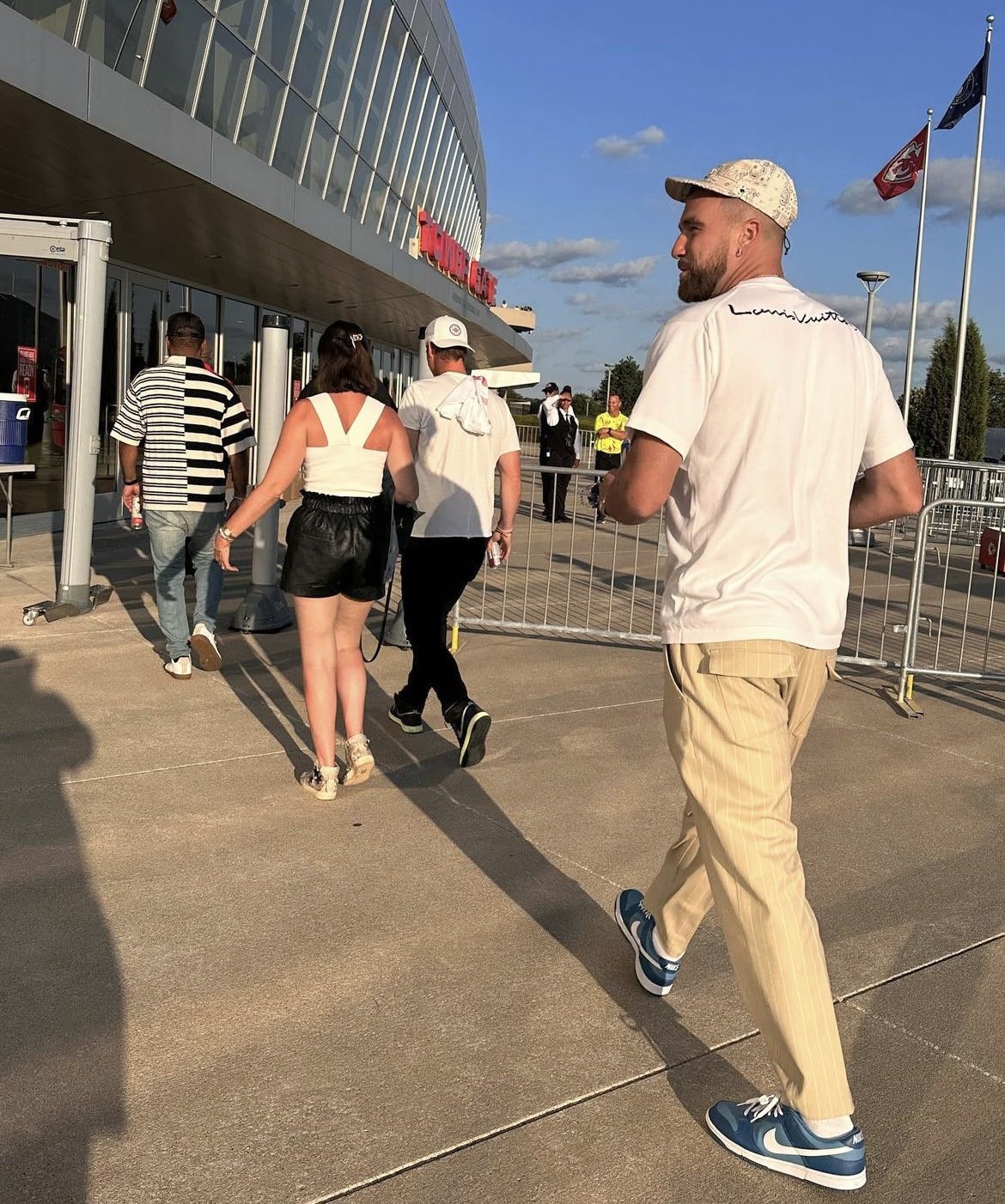 Travis Kelce arrives for the Eras Tour